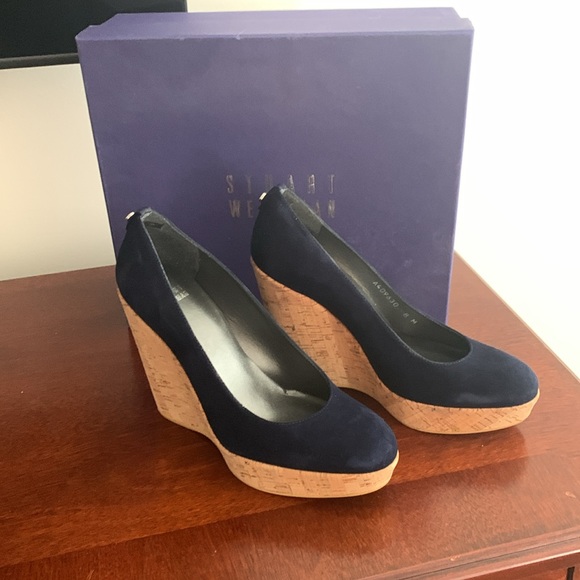 Authentic women’s Stewart Weitzman wedge size 8M only worn once in navy - Picture 3 of 16